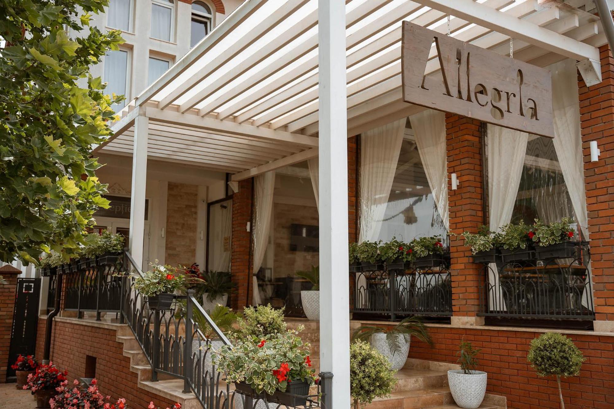 Allegria Hotel Spa Baile 1 Mai Luaran gambar